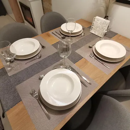 Sans Lux N42 Milmari * קופאוניק