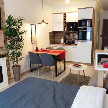 Sans Lux N42 Milmari Apartment