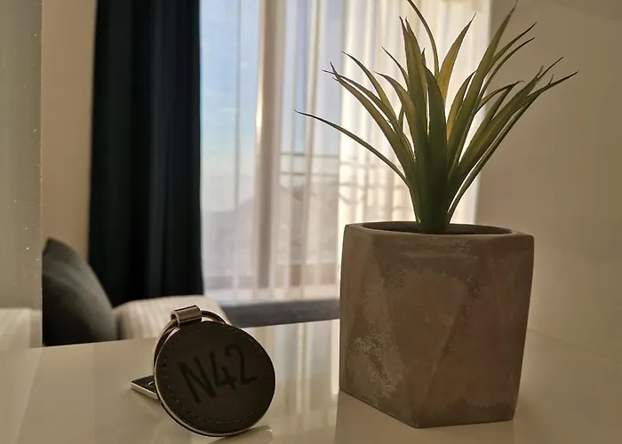 Sans Lux N42 Milmari